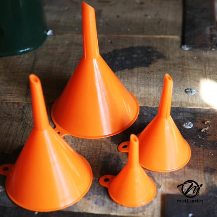 Entonnoirs. x4. Ø 50, 75, 100, 120 mm