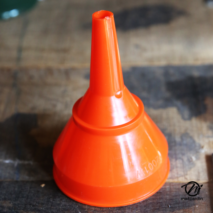 Entonnoir petit modèle. Petit modèle