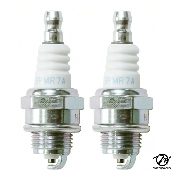 Bougie d'allumage NGK pour débroussailleuse, tronçonneuse. Type BPMR7A. Par 2