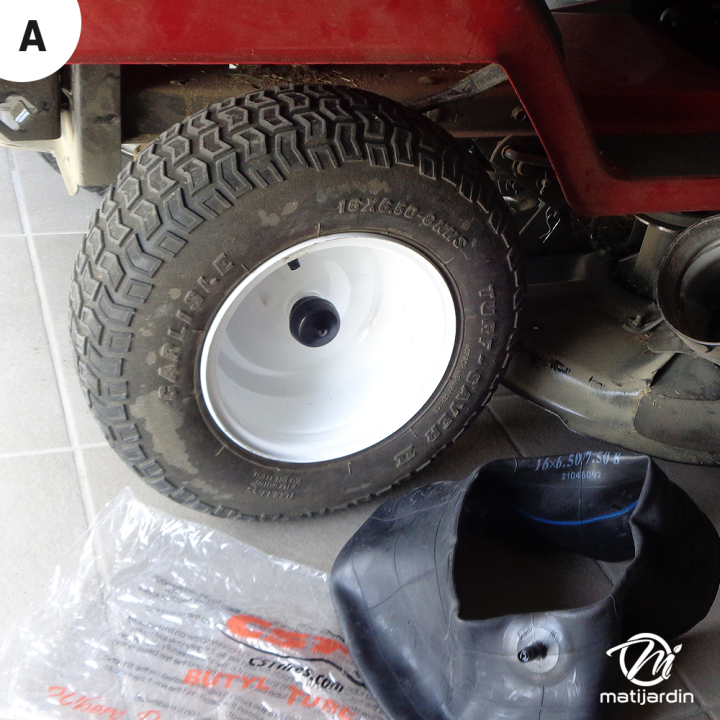 Chambre à air spéciale motoculture.13 x 500 x 6. Valve coudée. Par 2