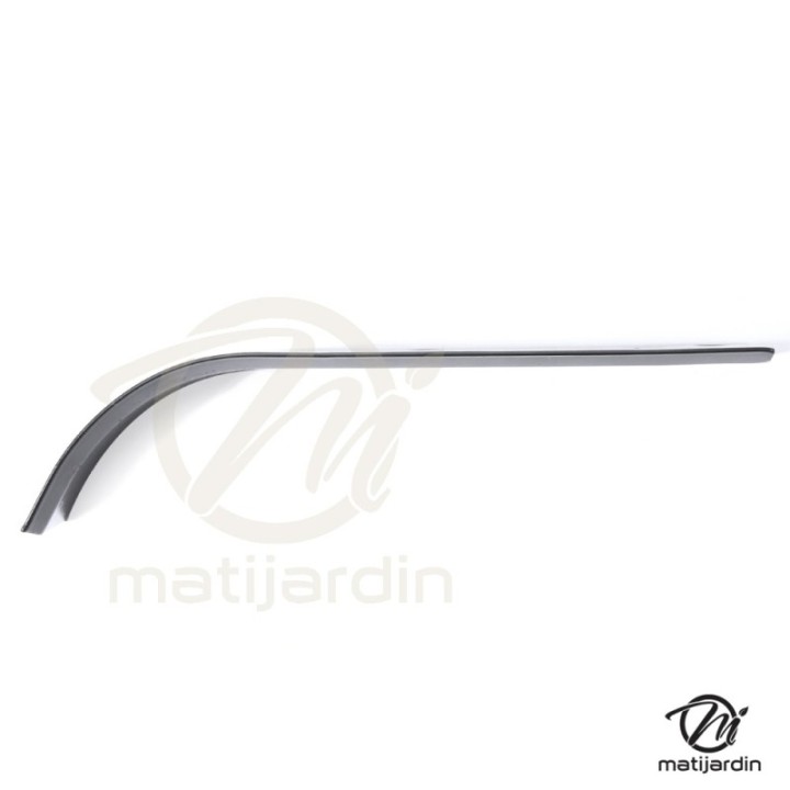 Outils, couteaux de fraises. Type bineur large. Ø de travail : 360 mm. Longueur : 225 mm