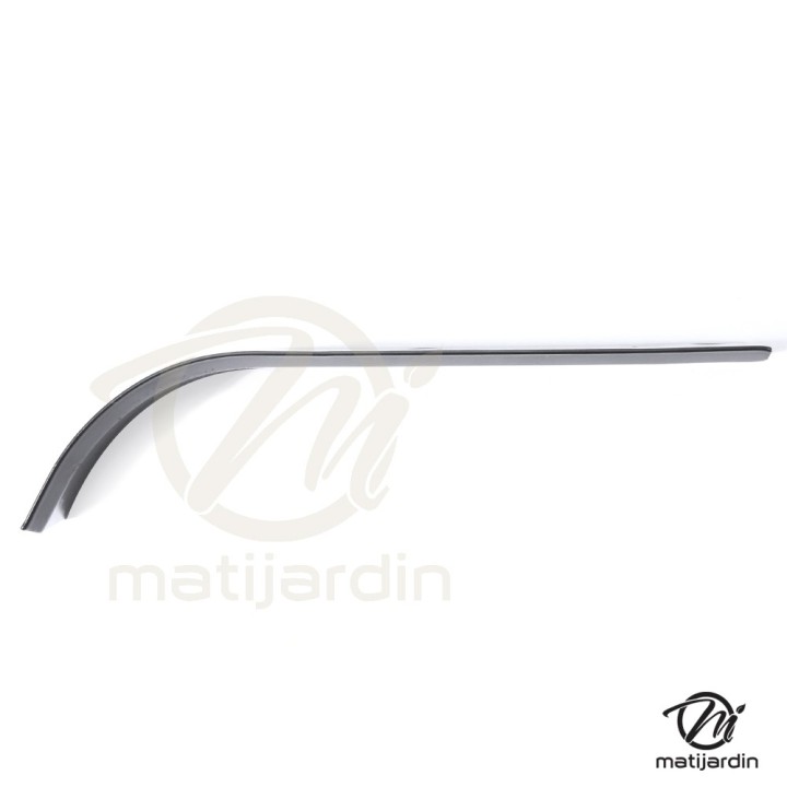 Outils, couteaux de fraises. Type bineur large. Ø de travail : 360 mm. Longueur : 225 mm
