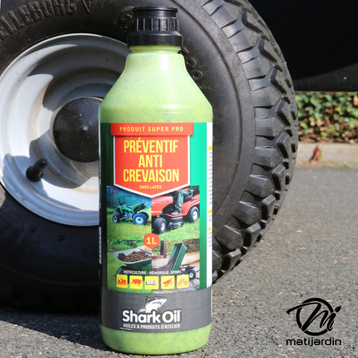 Produit préventif anti crevaison pour roue de tondeuse. Flacon 1 litre