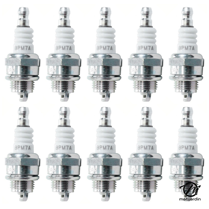 Bougie d'allumage NGK pour débroussailleuse, tronçonneuse. Type BPM7A. Par 2