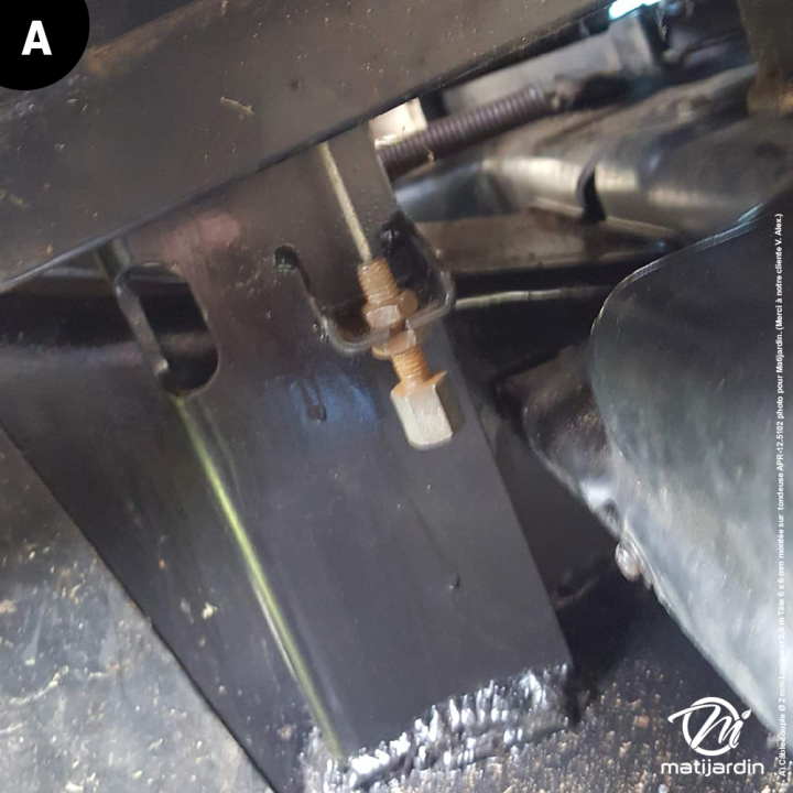 Câble souple, corde à piano. Diamètre 2 mm. Longueur 2,5 m. Tête 6 x 6 mm