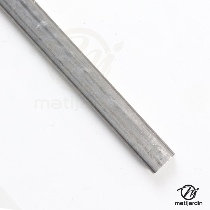 Clavette carrée 4,8 x 4,8 mm. Longueur 30 cm