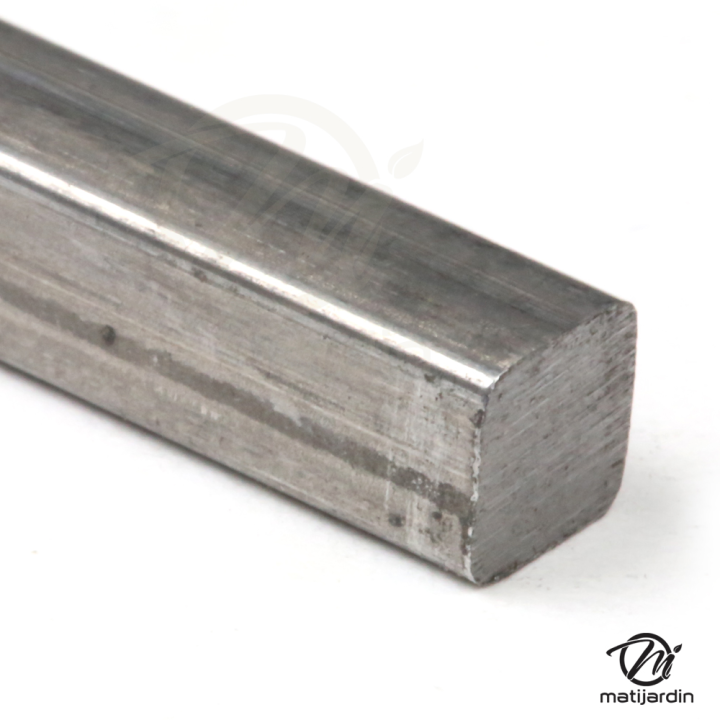 Clavette carrée 4,8 x 4,8 mm. Longueur 30 cm