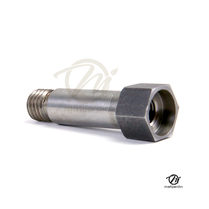 Adaptateur pour tête débroussailleuse. Femelle. Ø 10x1,25. Pas à droite