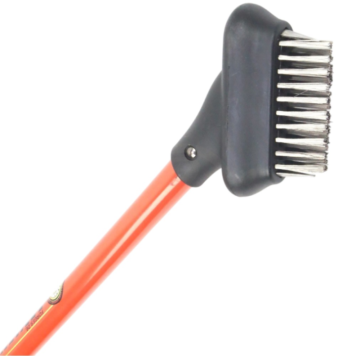 Brosse desherbeur. Forges de Lavieu