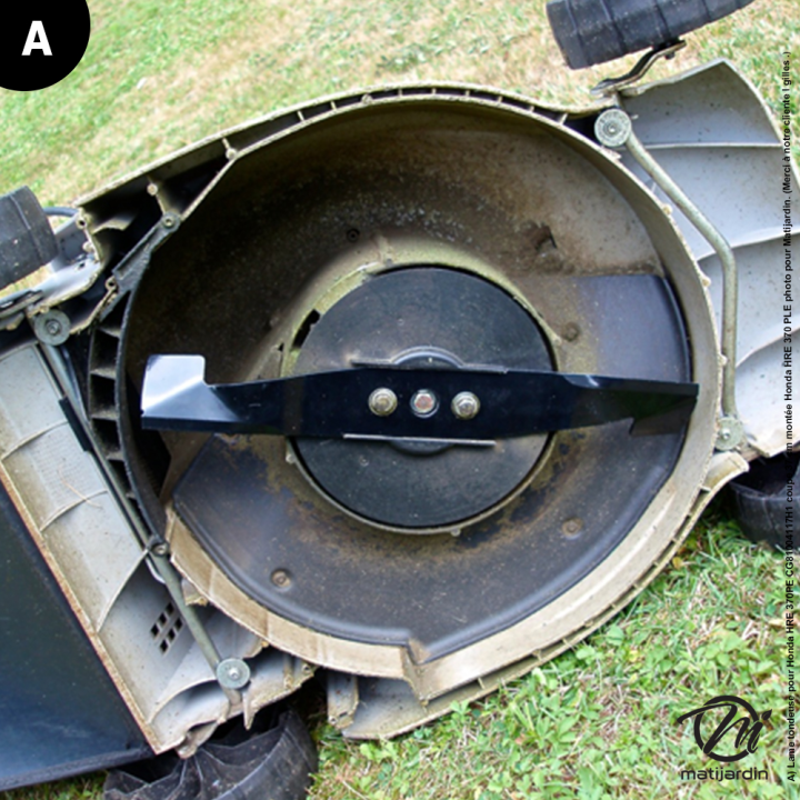 Lame tondeuse pour Honda HRE 370PE. N° CG81004117H1. Coupe 37 cm