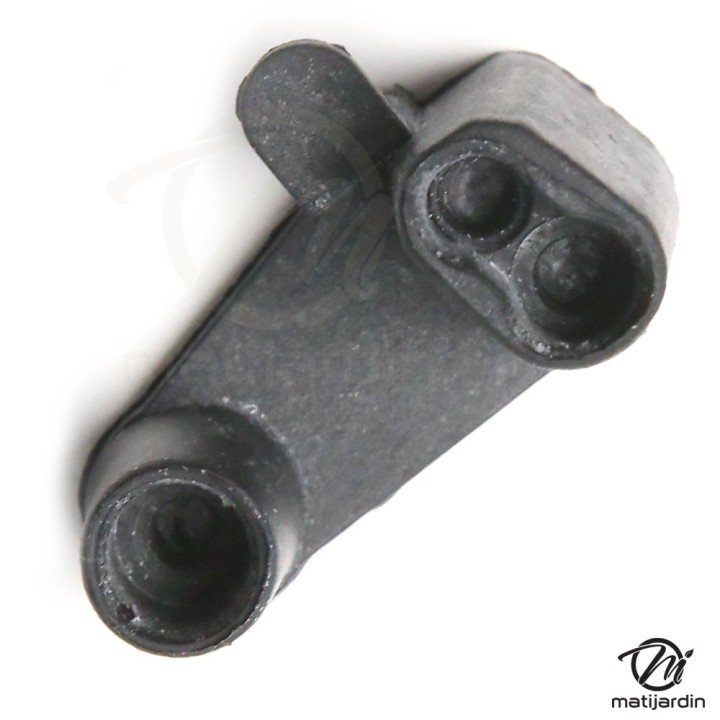 Douille carter carburateur pour tronçonneuse Stihl 025