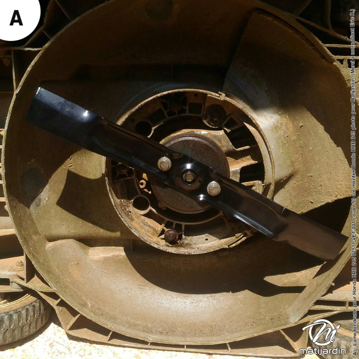 Lame tondeuse pour Honda HRB 215. N° 72511-VE1-001. Coupe 53 cm
