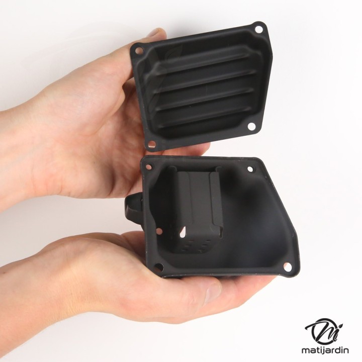 Pot d'échapement pour tronçonneuse Stihl 036 MS360