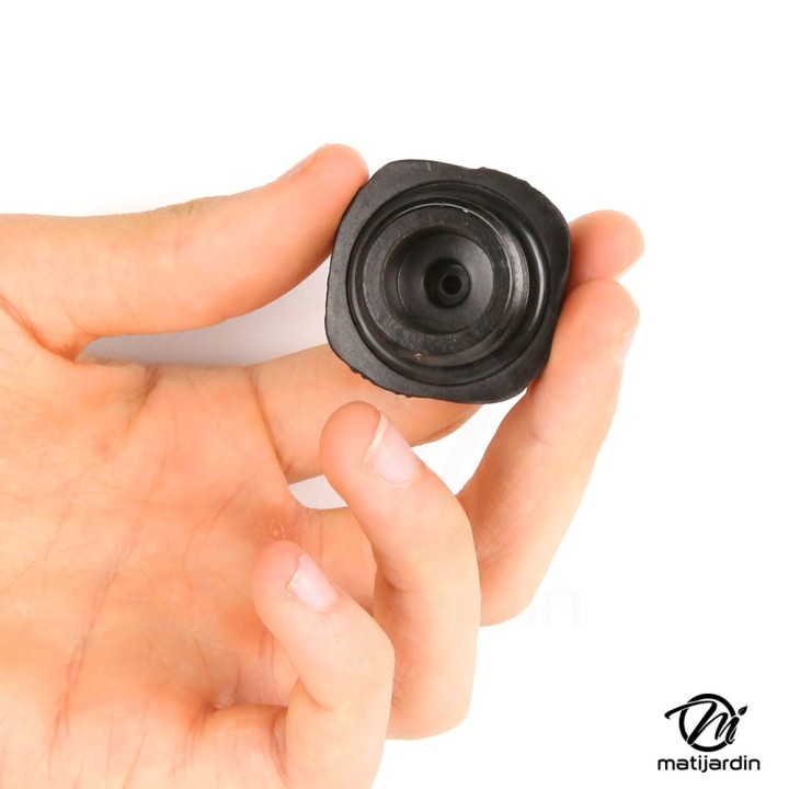 Bouchon d'huile pour tronçonneuse Stihl 050 051AV. Ancien modèle