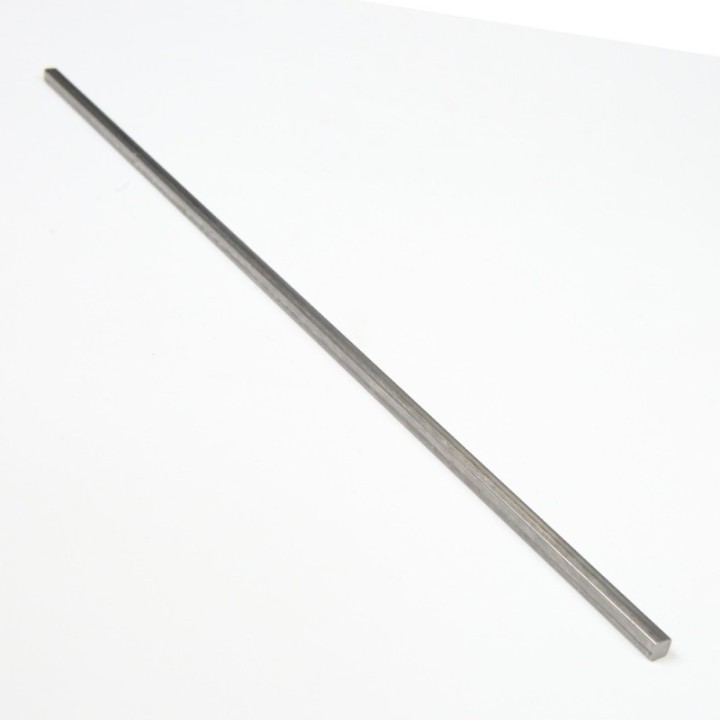 Clavette carrée 9,5 x 9,5 mm. Longueur 30 cm
