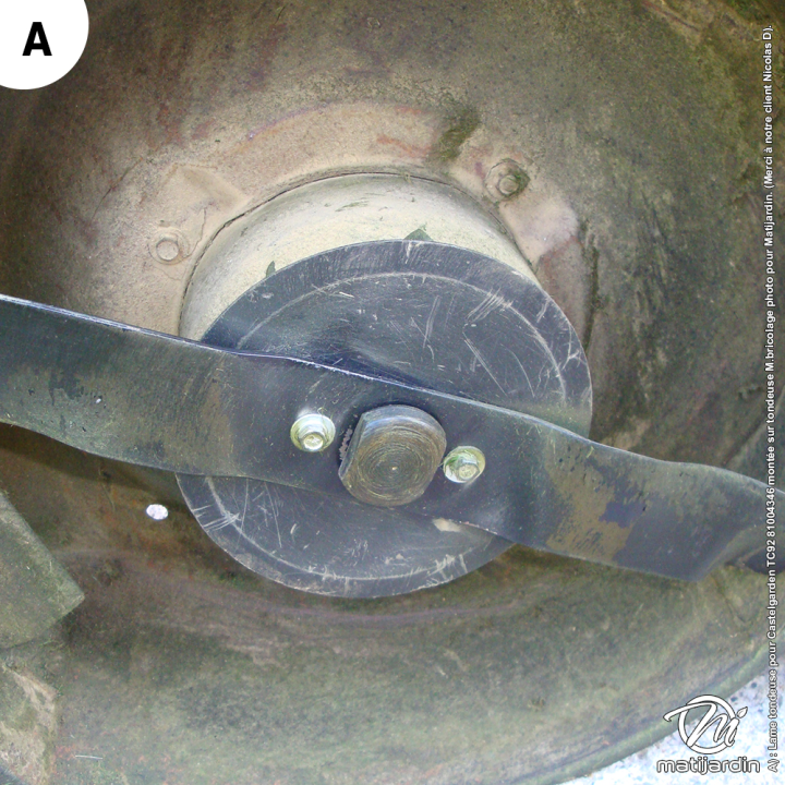 Lame tondeuse pour Castelgarden TC92. N° 81004346/2. Coupe 46,2 cm