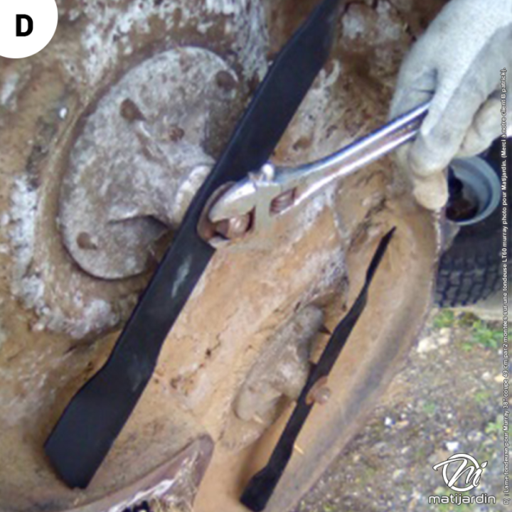 Lame tondeuse pour Murray 38". N° 92003E701. Coupe 49 cm