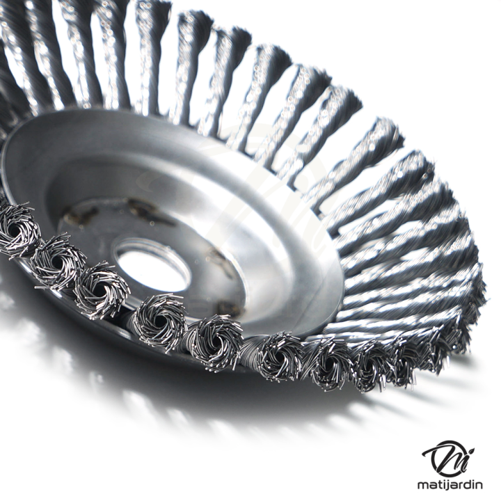 Brosse désherbage pour débroussailleuse. Diamètre 230 mm. Alésage 20 mm