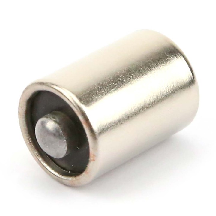 Condensateur pour tondeuse Bosch et Solo.