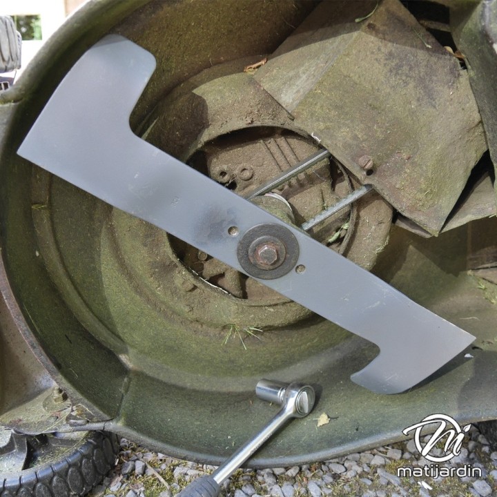 Lame tondeuse pour Honda HRG410 CG81004396HO coupe 41 cm