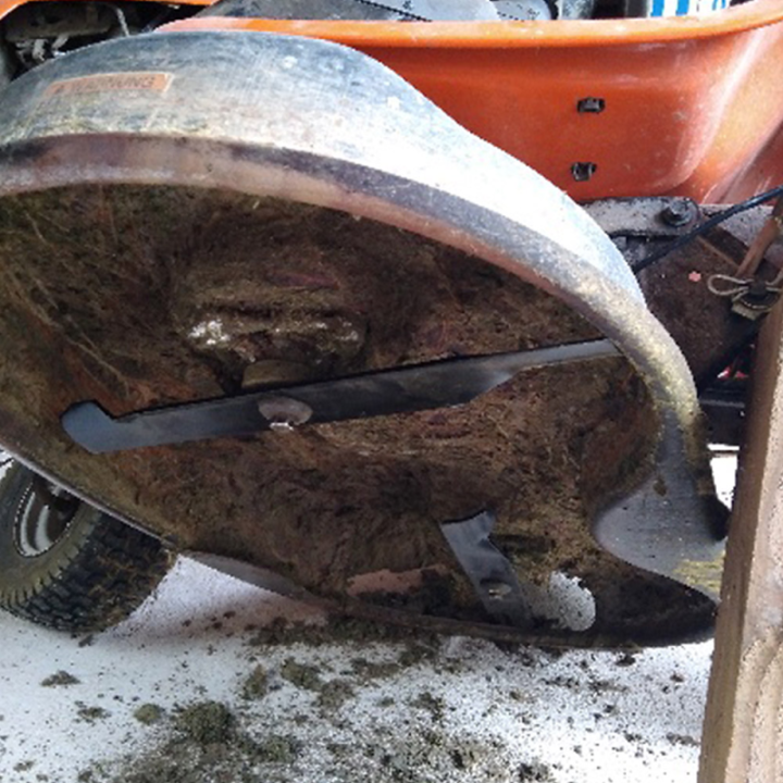 Lame tondeuse pour Husqvarna LT151. N° 532 12 78-42. Coupe 49 cm