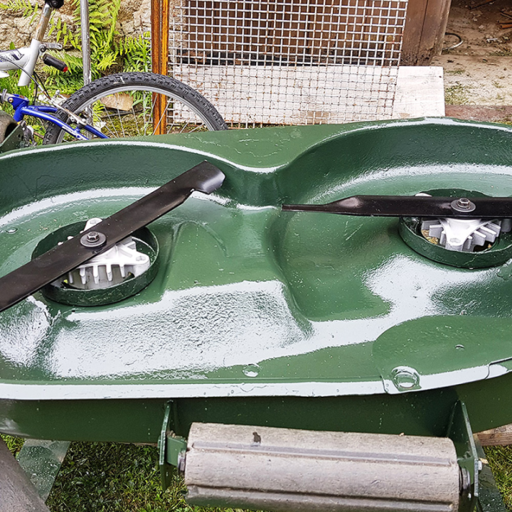 Lame tondeuse pour Husqvarna YT130. N° 532127843. Coupe 53 cm