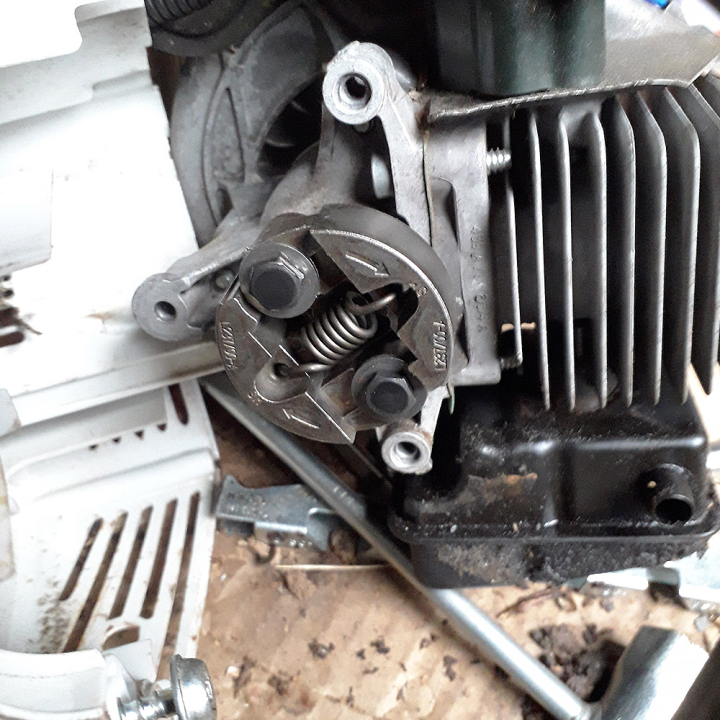 Embrayage pour débroussailleuse, tronçonneuse Mitsubishi TL26