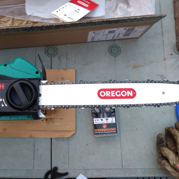 Guide tronçonneuse Oregon 40 cm. 3/8"LP 1,1 mm 57 maillons 164MLEA041 Micro Lite