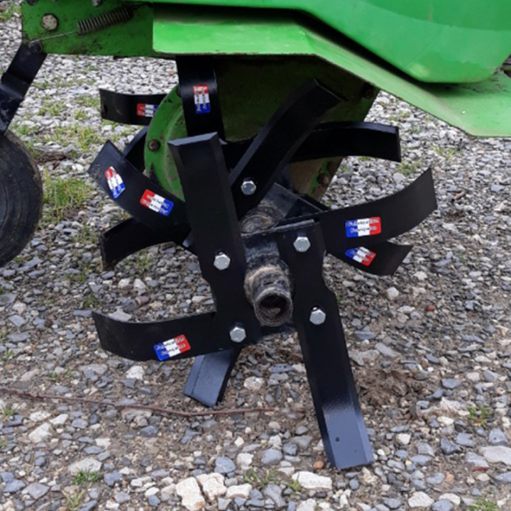 Outils, couteaux de fraises universels reversibles. Type bineur large. Longueur : 210 mm