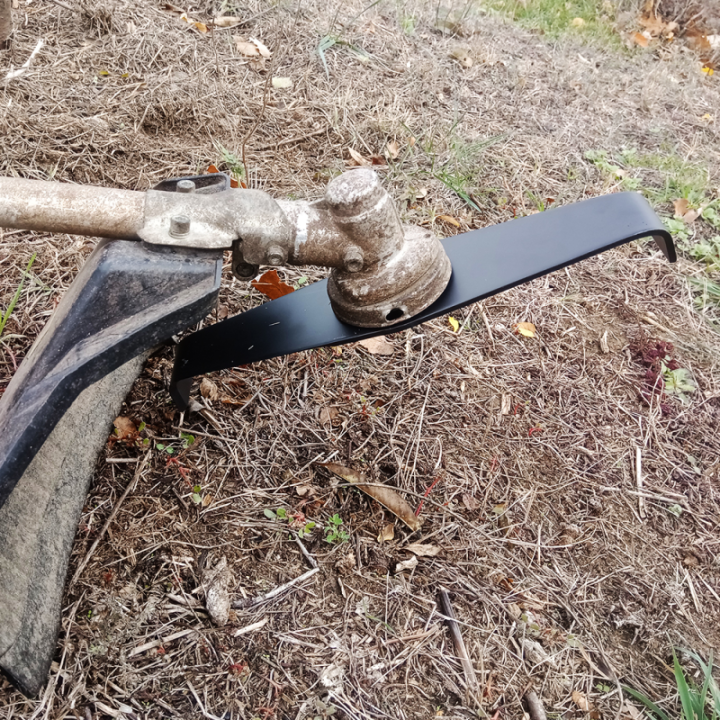 Lame débroussailleuse spéciale ronce. Ø 300 mm. Alésage 25,4 mm. Epaisseur 4 mm