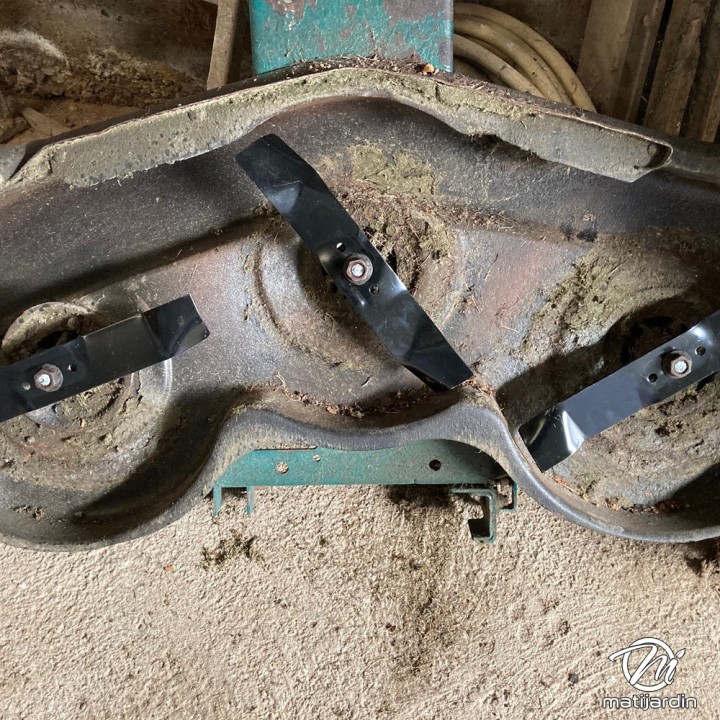 Lame tondeuse pour MTD serie 600 742-0612 coupe 37,6 cm