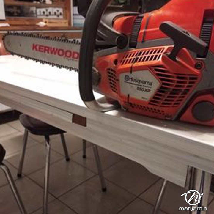 Kit tronçonneuse 1 guide + 2 chaînes Kerwood. 45 cm. 0,325”. 1,3 mm. 18C2KSWB. 72 maillons