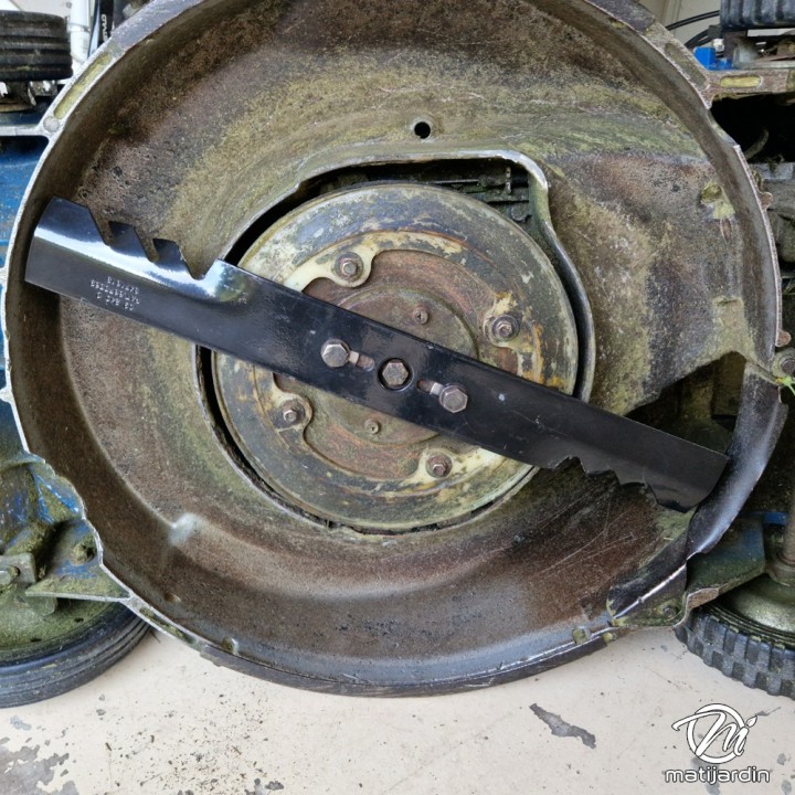 Lame tondeuse universelle mulching Oregon Gator Mulcher™. Coupe 52,7 cm