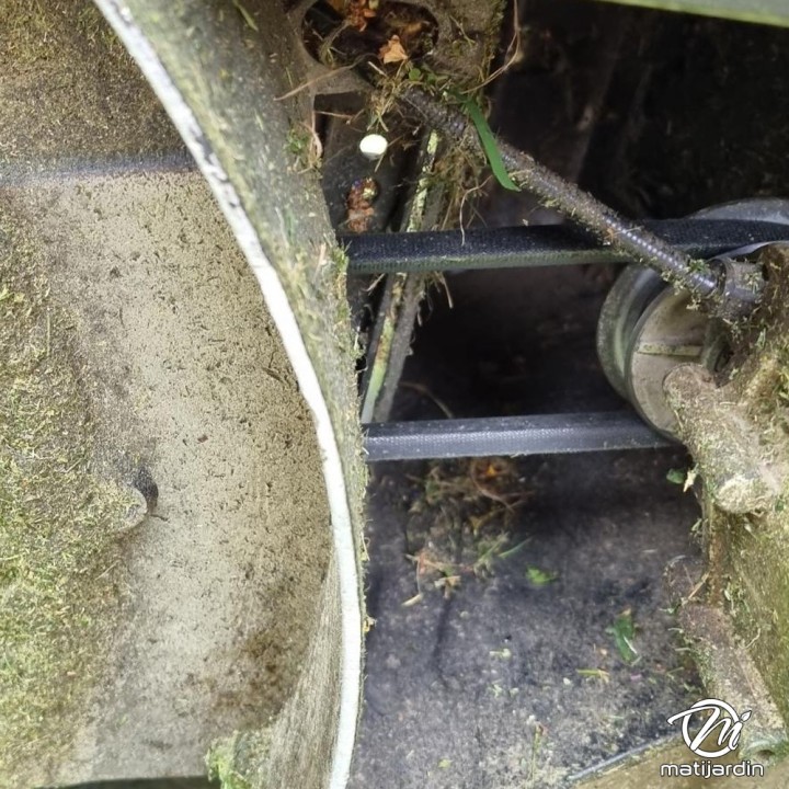 Courroie tondeuse Z32 prix éco, 10 mm x 851 mm, trapézoïdale