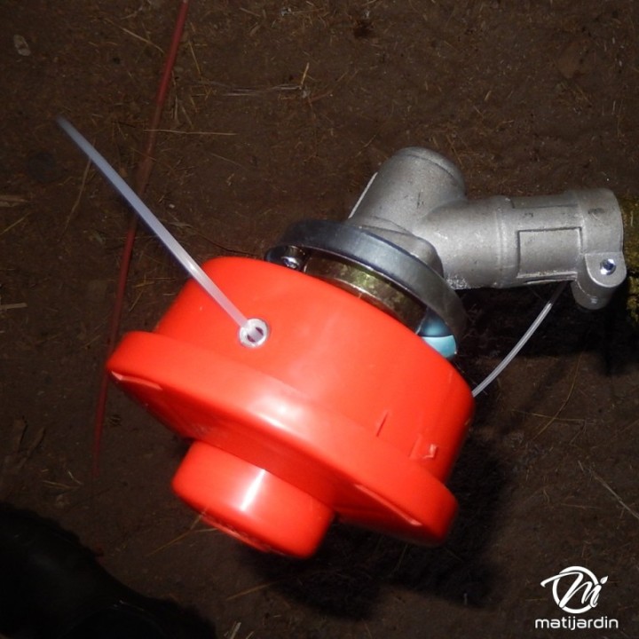 Renvoi d'angle pour débroussailleuse 9 dents Ø tube 26 mm