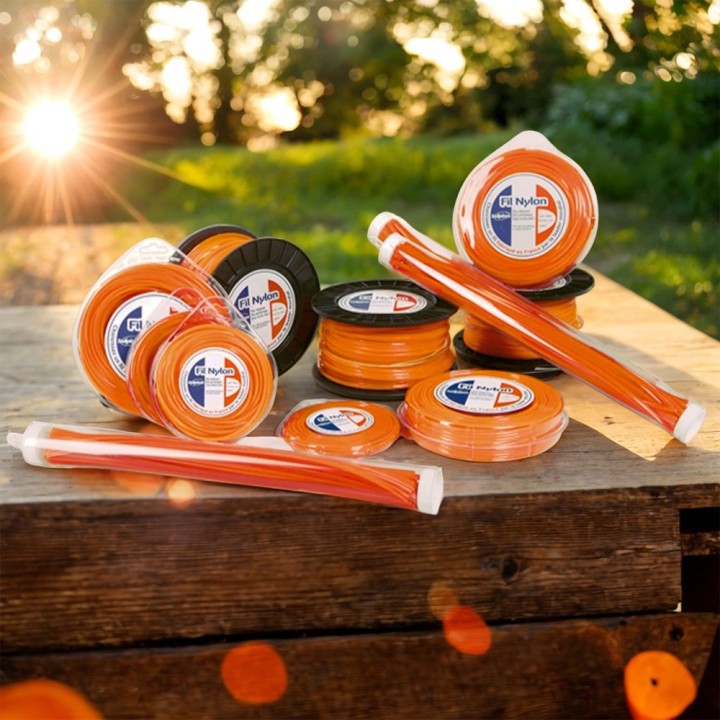 Fil nylon 75 brins de 2,4 mm Carré Orange Tube par 2