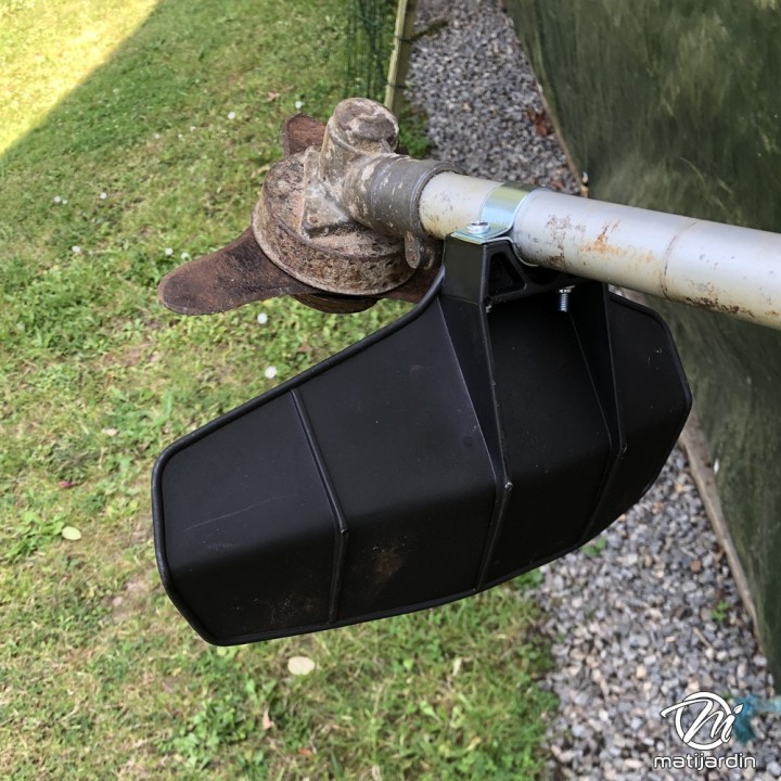 Carter protection universel débroussailleuse déflecteur nylon