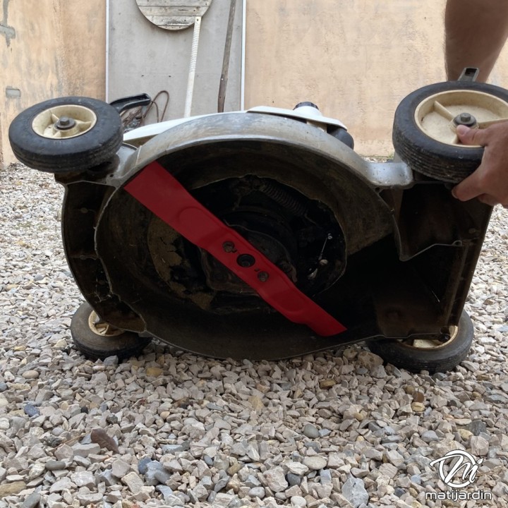 Lame tondeuse pour Honda HR173 72511-VA9-630 coupe 41,8 cm