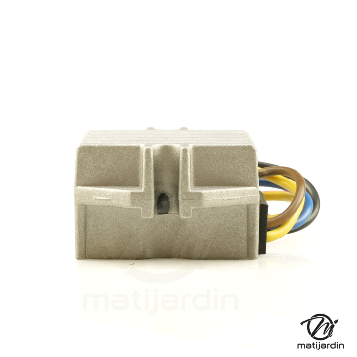 Régulateur de tension pour John Deere AM126304