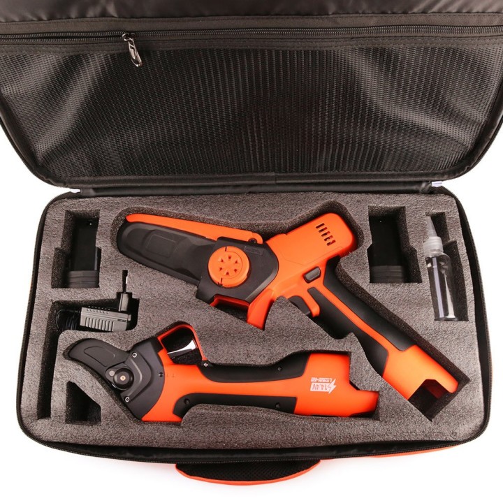 Pack outils sans fil KERWOOD avec mallette en tissus : Mini Tronçonneuse + Sécateur Électrique