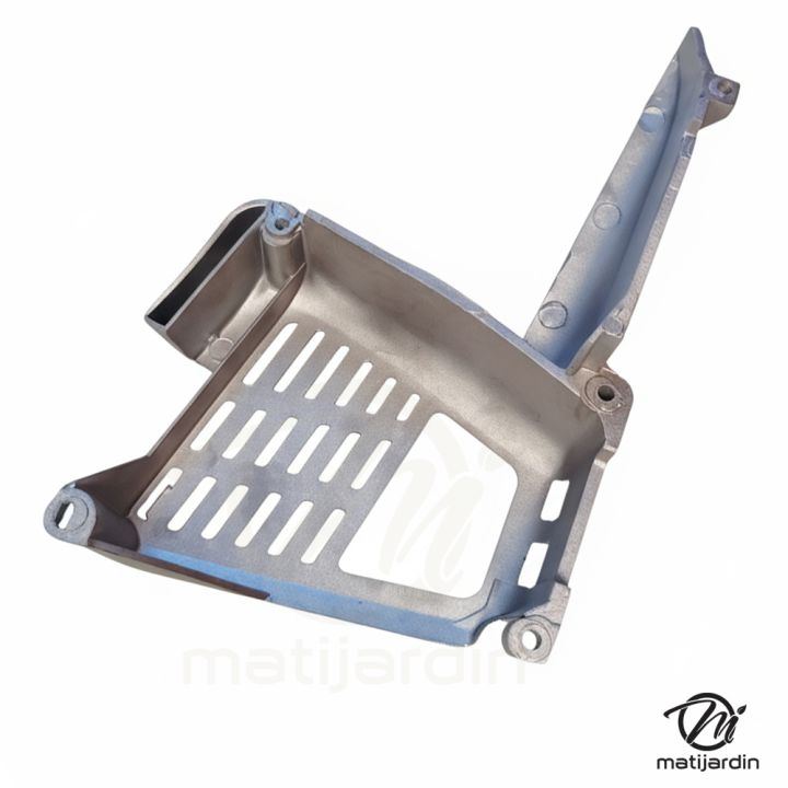 Carter pot d'échappement pour tronçonneuse Stihl 050 051