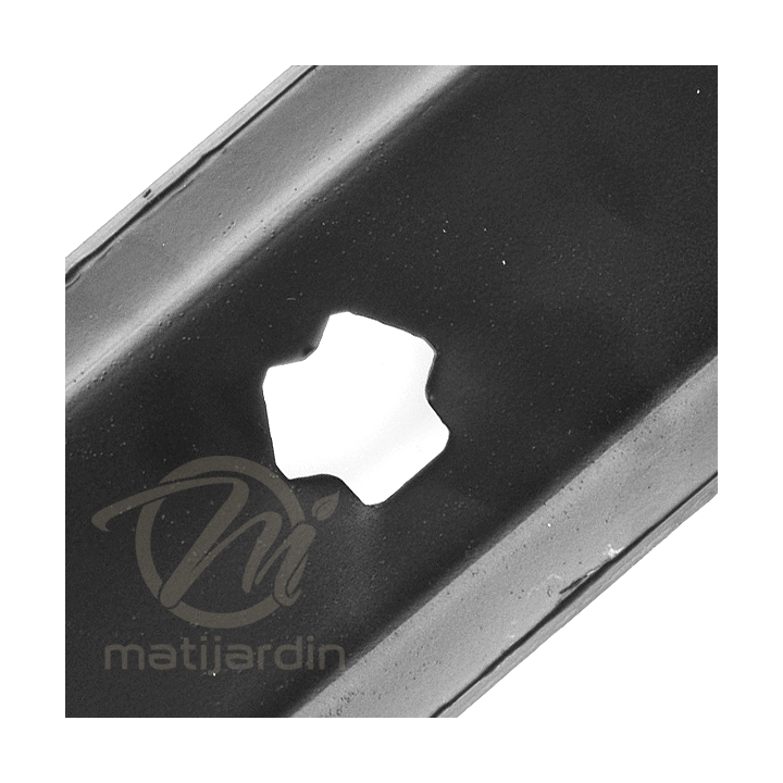 Lame tondeuse pour MTD éjection arriére 42". N° 742-04080. Coupe 54 cm