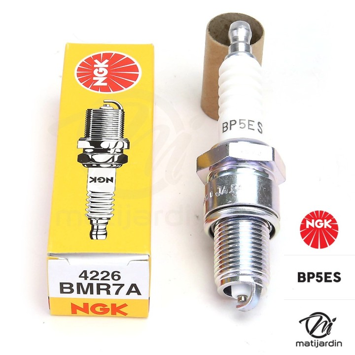 Bougie d'allumage NGK pour tondeuse, tronçonneuse. Type BP5ES