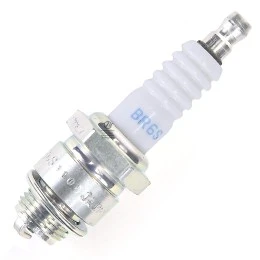 Bougie d'allumage NGK pour tondeuse, tronçonneuse. Type BR6S