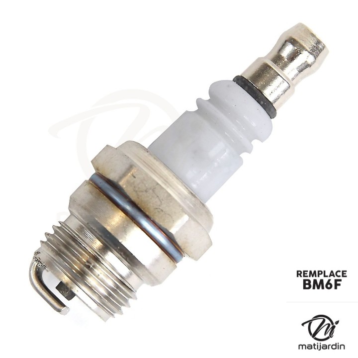 Bougie d'allumage pour débroussailleuse, tronçonneuse. Type NGK BM6F