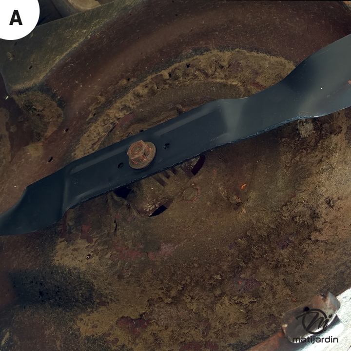 Lame tondeuse pour MTD coupe de 42". N° 742-0616. Coupe 54 cm