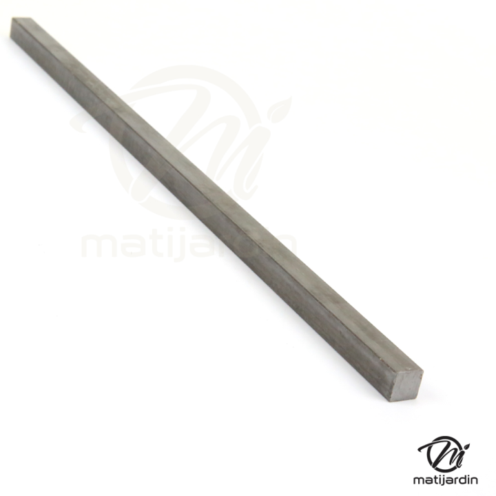 Clavette carrée 9,5 x 9,5 mm. Longueur 30 cm