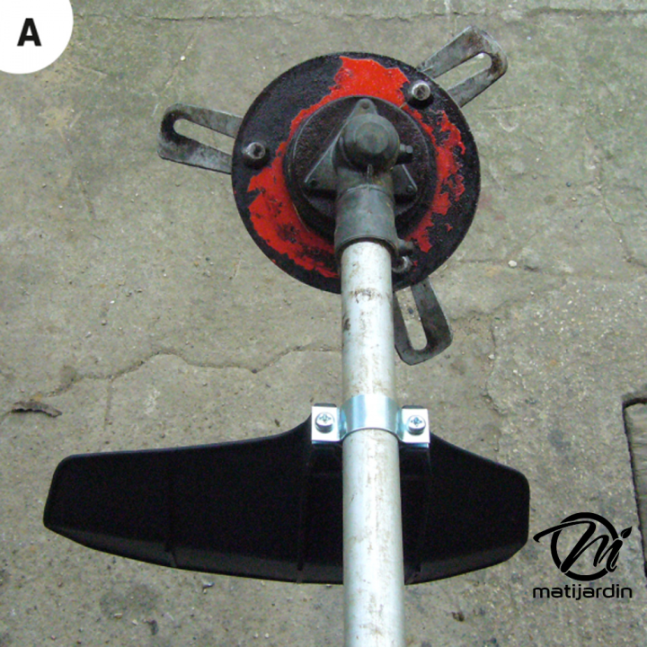 Carter de protection universel débroussailleuse. Déflecteur Nylon.