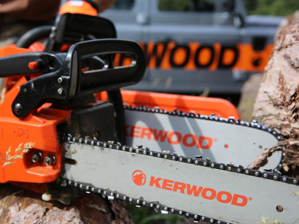 Comment préparer sa tronçonneuse pour l'hiver ?